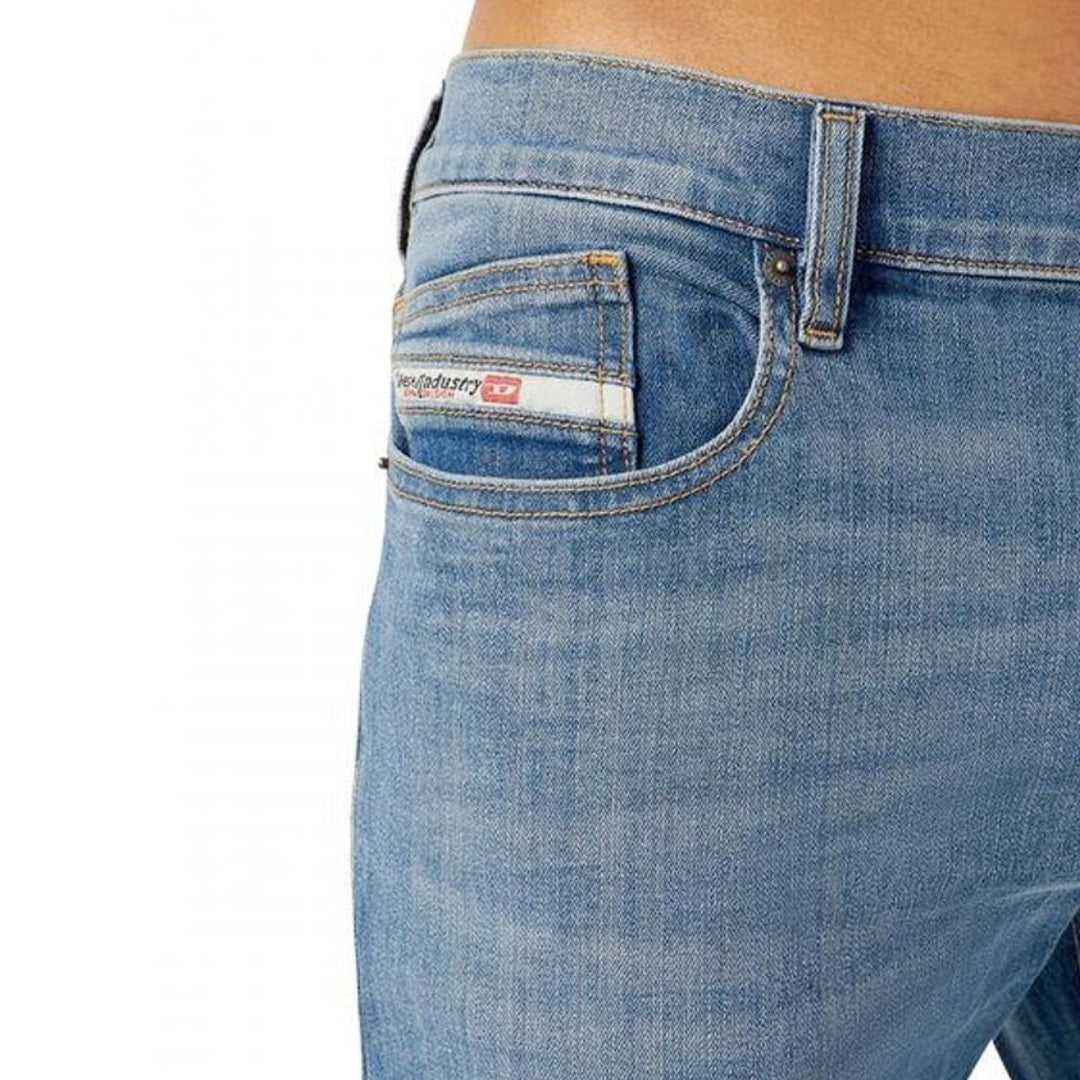 Diesel D-Luster Plain Light Blue Washed Jeans W28 L32 / 32L