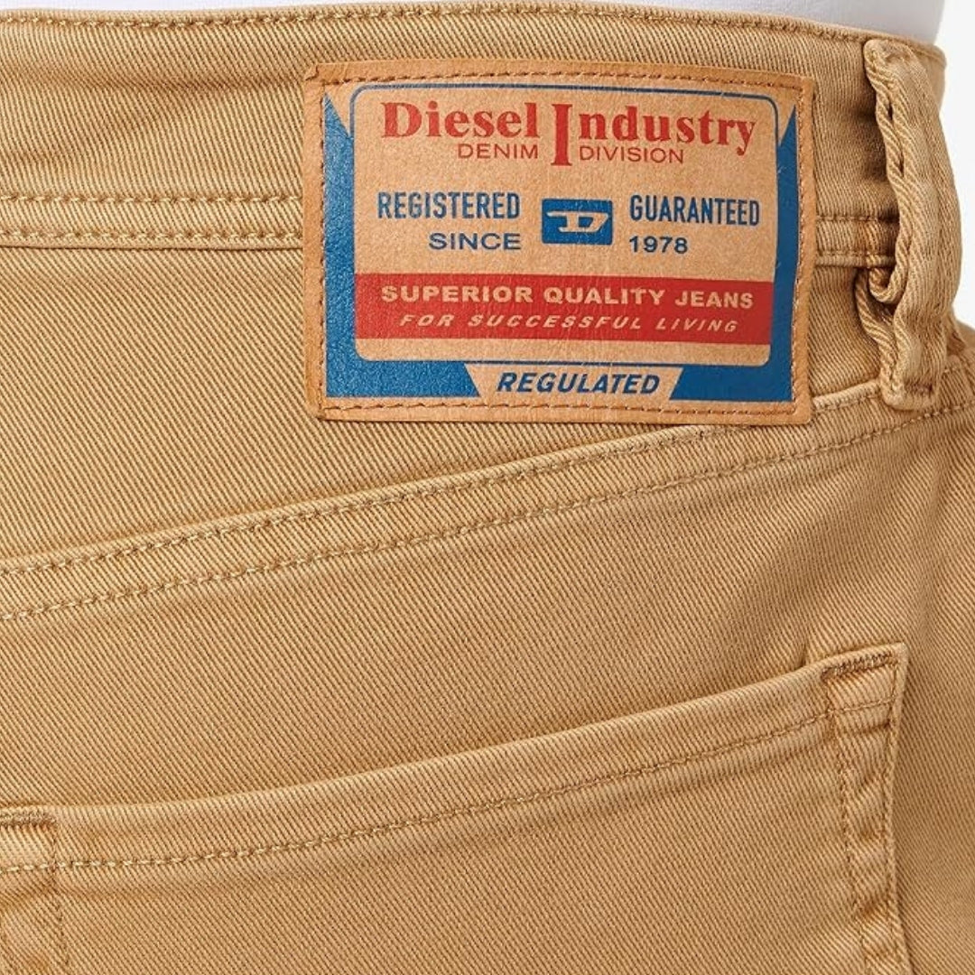 Diesel 1986 Larkee-Beex Brown Jeans W28 L30 / 30L