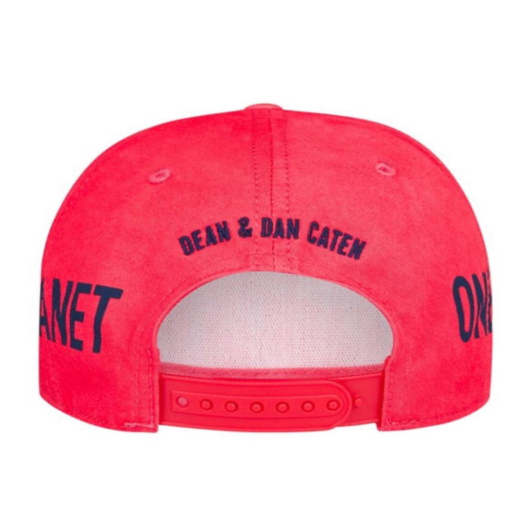 Dsquared2 One Planet Logo Red Cap