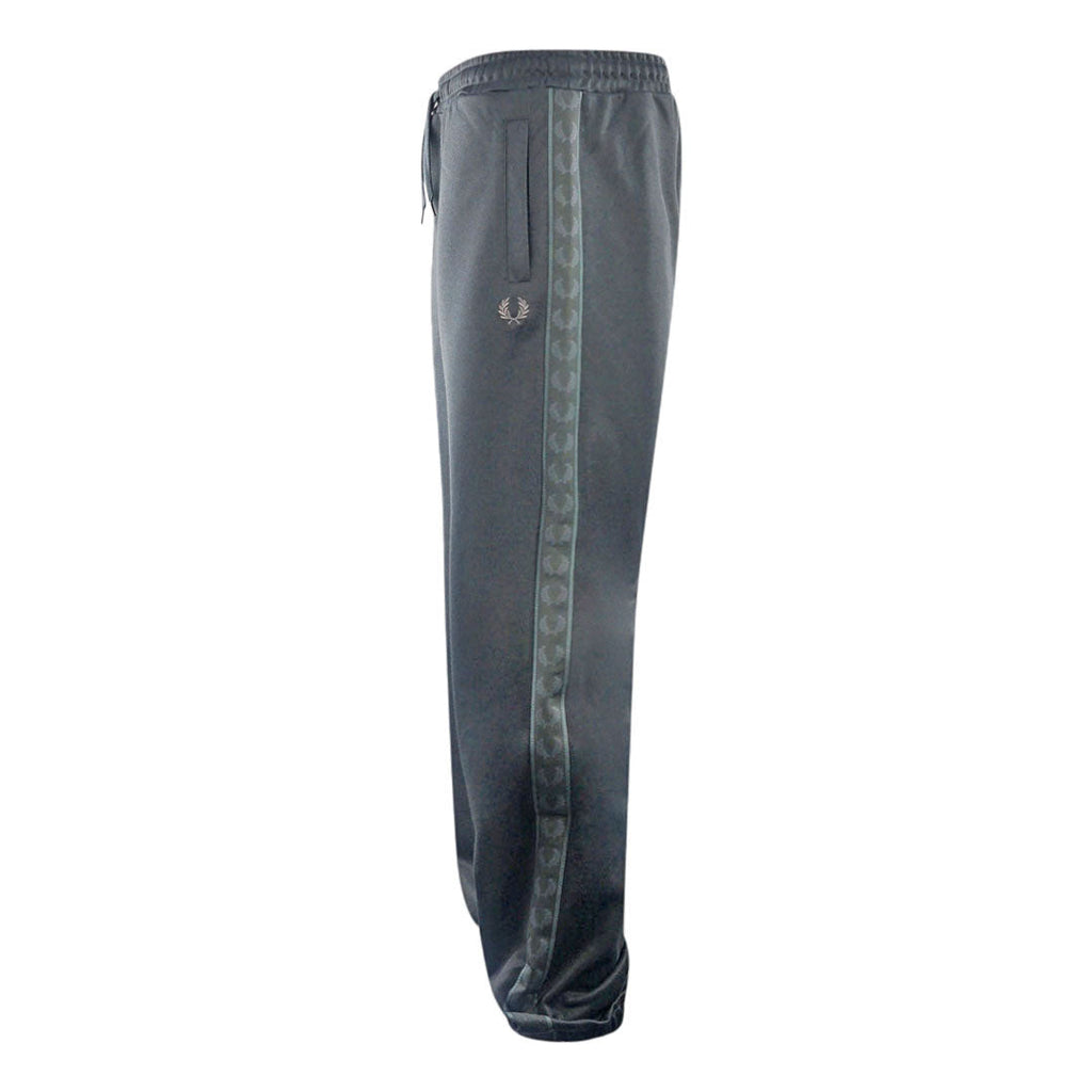 Fred Perry St4177 102 Tonal Tape Black Sweat Pants